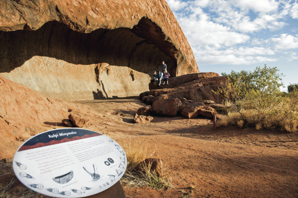 Uluru zu Fuß umrunden