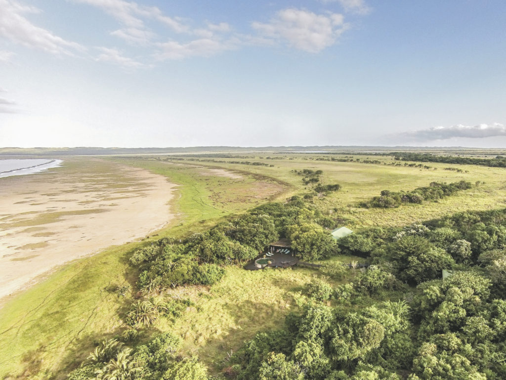 Makakatana Bay Lodge