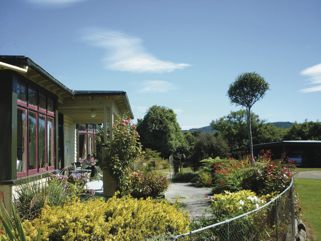 Mohua Park Cottages