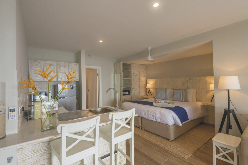 Le Nautique Luxury Beachfront Apartments