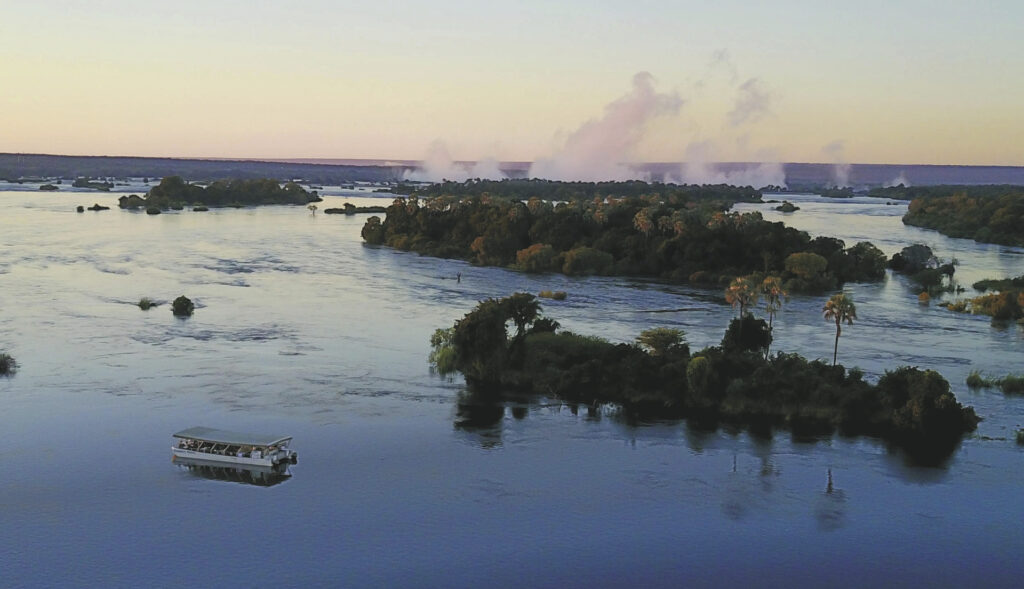 Bootsfahrt zum Sonnenuntergang auf dem Zambezi